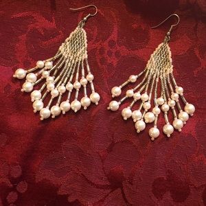 📣$7 if bundled Vintage 80’s Pearl Beaded Earrings